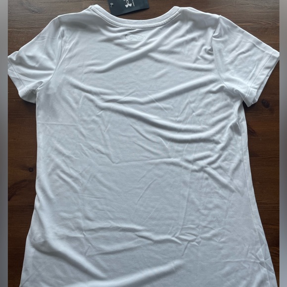 Brand New Under Armour Tee - Picture 2 of 2